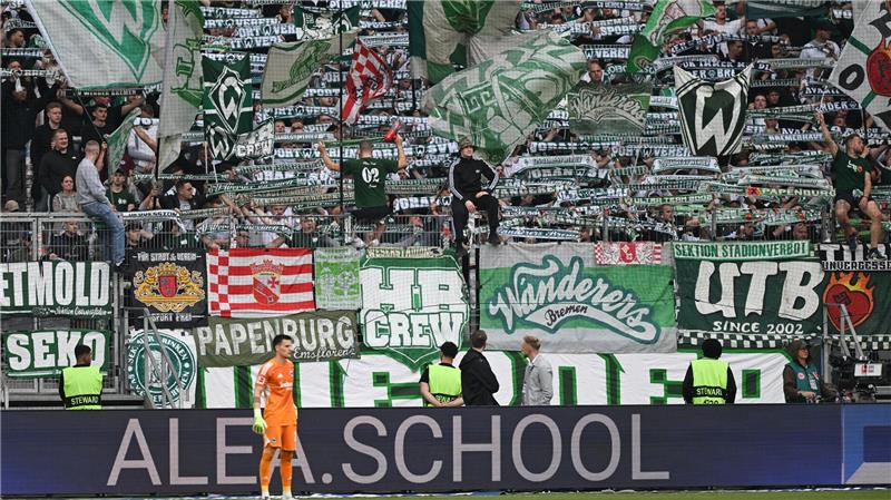 Wiedersehen mit den Fans von Werder für Michael Zetterer.