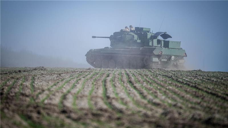 Deutsche Waffenlieferungen in Ukraine wieder Geheimsache Wieviele Panzer Deutschland in die Ukraine liefert, soll künftig nicht mehr im Internet zu lesen sein.