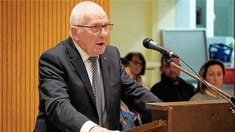 Wilhelm Baumgarten während seiner letzten Sitzung als Ratsherr im Jahr 2021.