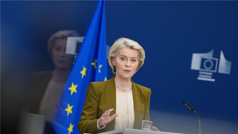 Will Russland mit neuen Sanktionen die Kriegsführung gegen die Ukraine erschweren: EU-Kommissionspräsidentin Ursula von der Leyen. (Archivbild)