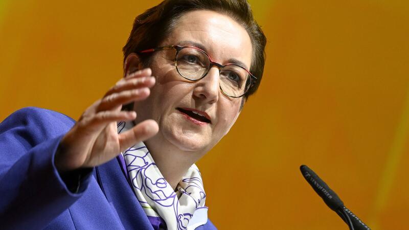 Regierung will dem Bauen Tempo machen Will das Baugesetz reformieren: Bauministerin Geywitz. (Archivbild)