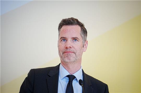 Will die Kindergrundsicherung durch Entbürokratisierung sichern und lehnt die Finanzierung durch mehr Steuergelder ab: Christian Dürr, Fraktionsvorsitzender der FDP-Bundestagsfraktion.