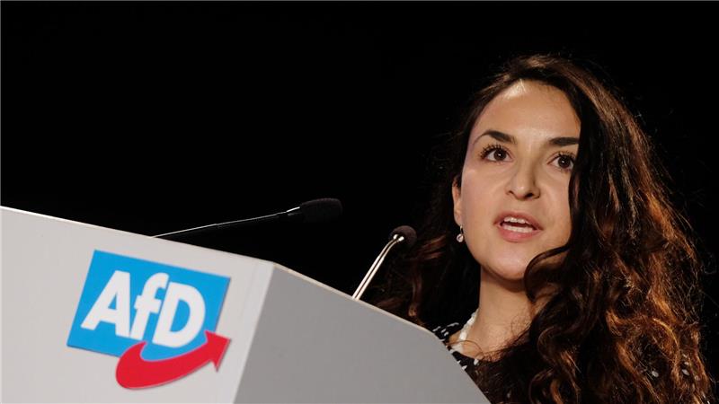 Will sich zu internen Chats nicht äußern: Die AfD-Politikerin Mary Khan. (Archivbild)