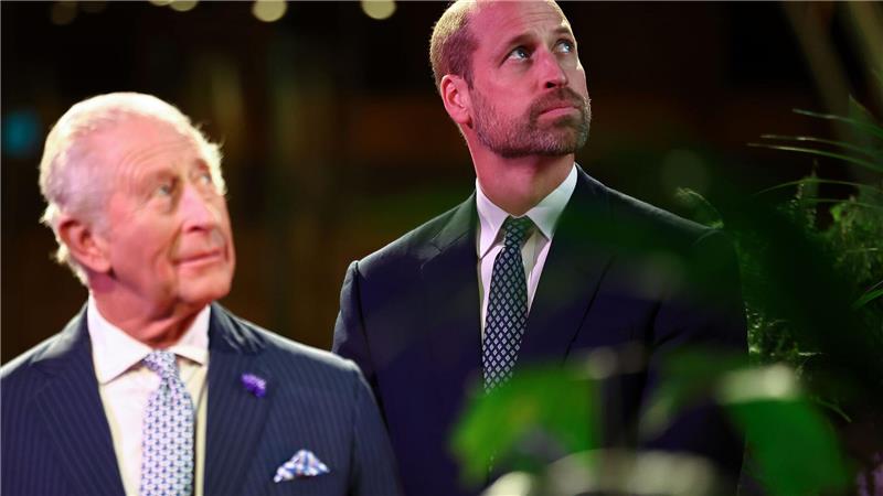 William (r.) wird auf seinen Vater als König folgen.