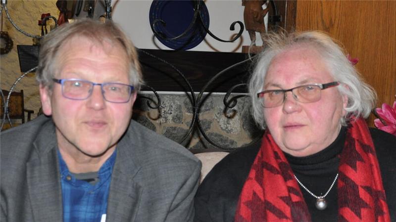 Willkommen: Hahnenklees neuer Pastor Wolfgang Thon-Breuker mit Gisela Schulte aus dem Kirchenvorstand.