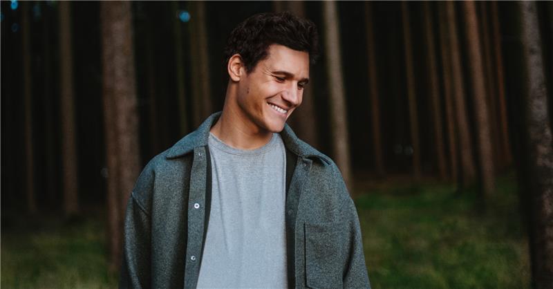 Wincent Weiss spielte bereits Konzerte in der Region. Nun kommt er im August zum "Yellow Jockey" nach Bad Harzburg. Foto: Dario Suppan