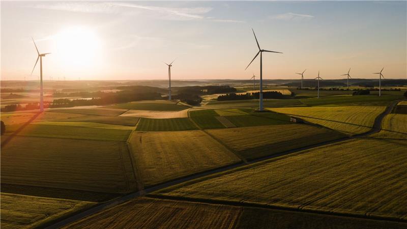 Windkraft: Einige nachhaltige Fonds setzen auf erneuerbare Energie statt auf Öl und Gas 