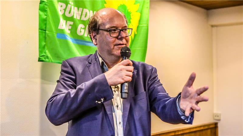 „Windräder sind kein Teil des Problems, sondern ein Teil der Lösung“: Umweltminister Christian Meyer bricht eine Lanze für die erneuerbaren Energien.