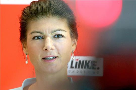 «Wir brauchen Verhandlungen über einen Waffenstillstand und eine europäische Friedensinitiative anstatt immer mehr Geld aus Europa für den Krieg», fordert Wagenknecht.