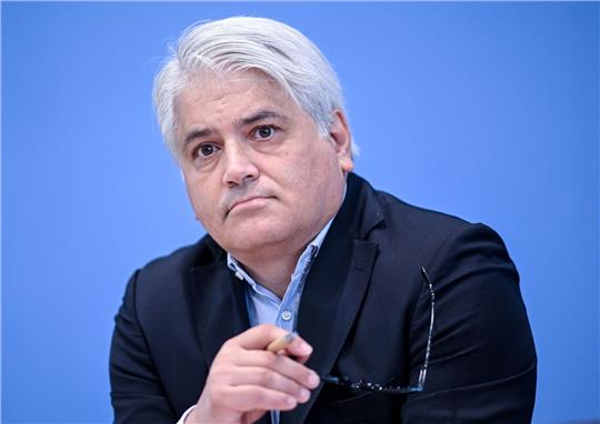 «Wir ehren die Toten und entehren am nächsten Tag die Lebenden»: der Antiziganismusbeauftragte Mehmet Daimagüler.
