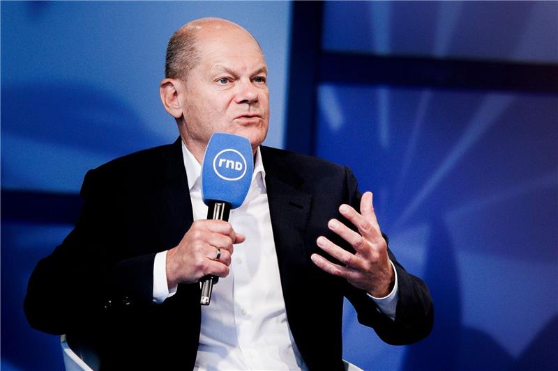 Scholz weist Kritik aus der Wirtschaft zurück «Wir haben gerade ein massives Entlastungspaket für die Wirtschaft durch den Bundestag und den Bundesrat gebracht»: Bundeskanzler Olaf Scholz.