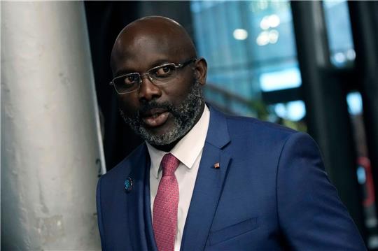 Wird mit mehreren Korruptionsskandalen in Verbindung gebracht: Ex-Weltfußballer George Weah.