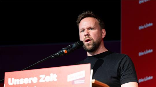Wirft den anderen Parteien vor, die AfD zu kopieren: Linke-Landeschef Thorben Peters. (Archivbild)