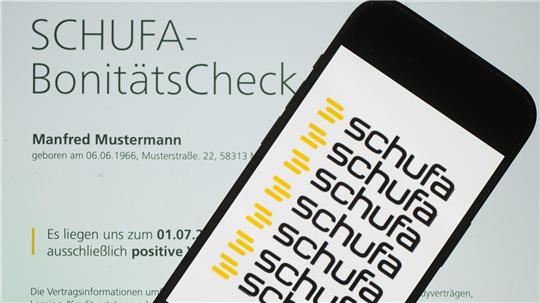 Wirtschaftsauskunfteien wie die Schufa sind private Unternehmen, die Daten sammeln, um vorherzusagen, wie wahrscheinlich es ist, dass eine Person in Zukunft ihre Rechnungen pünktlich bezahlen wird. 