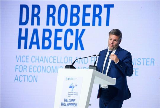 Wirtschaftsminister Robert Habeck beim vierten German - African Business Summit (GABS) in Johannesburg.