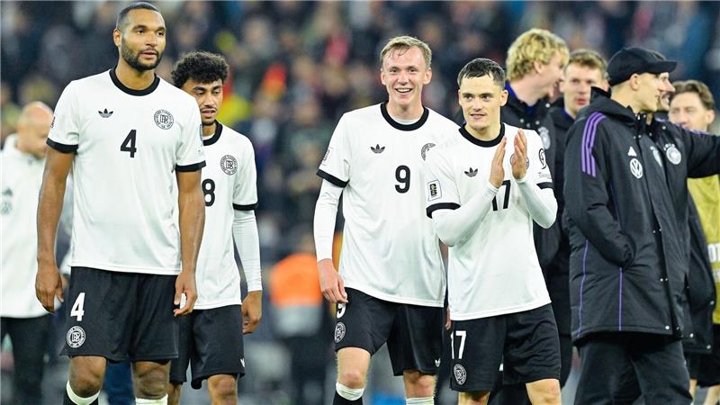 Nagelsmann missfällt Kritik an Wirtz: „Total befreit“ Wirtz (r.) freut sich mit den DFB-Kollegen über den Sieg gegen Luxemburg.