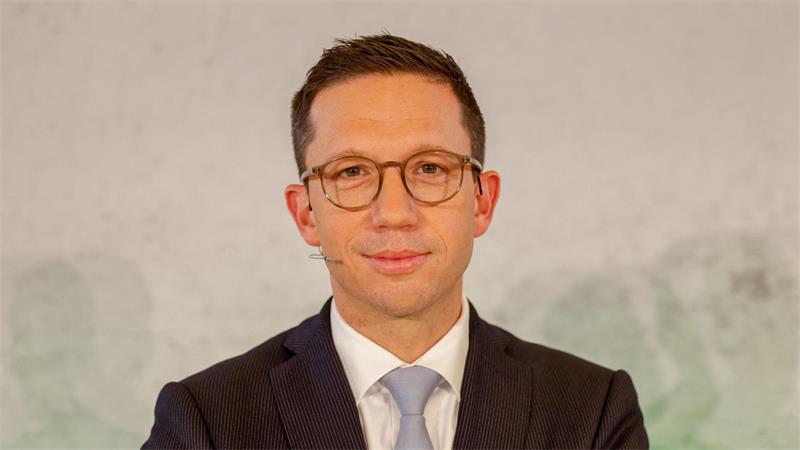 Kein Exzellenztitel in Nordwest – Mohrs: Ziel nicht erreicht Wissenschaftsminister Falko Mohrs (SPD) hatte den Anspruch formuliert, künftig mindestens eine Exzellenzuniversität in Niedersachsen zu haben. Diesmal klappte es nicht.