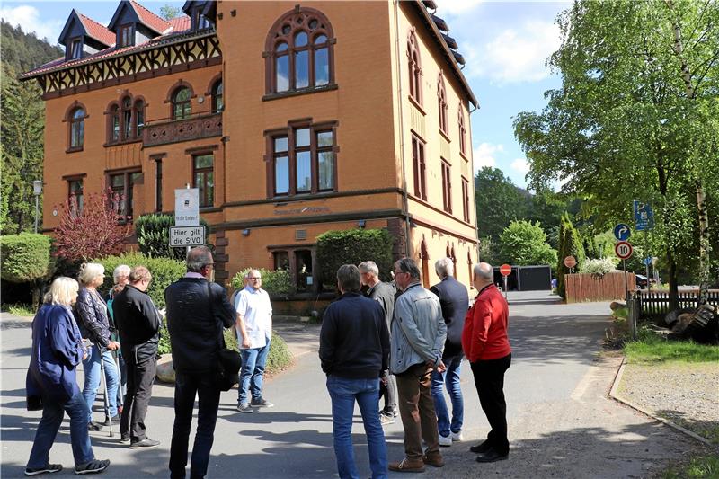 Gedenken: Info-Stelen enthüllen dunkles Kapitel von Goslar Wo heute ein italienisches Restaurant „Zum Förderturm“ einlädt, waren zwei Küchen untergebracht. Die Zwangsarbeiter bekamen schlechteres Essen - nur dünne Suppe. Auf 230 Quadratmetern lebten 120 Menschen. Überbelegung kam vor. Foto: Kaspert