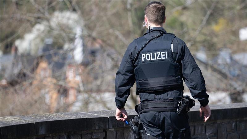 Wochenlang hatten zahlreiche Einsatzkräfte in Weilburg und Umgebung nach dem vermissten sechsjährigen Jungen gesucht. (Archivbild)