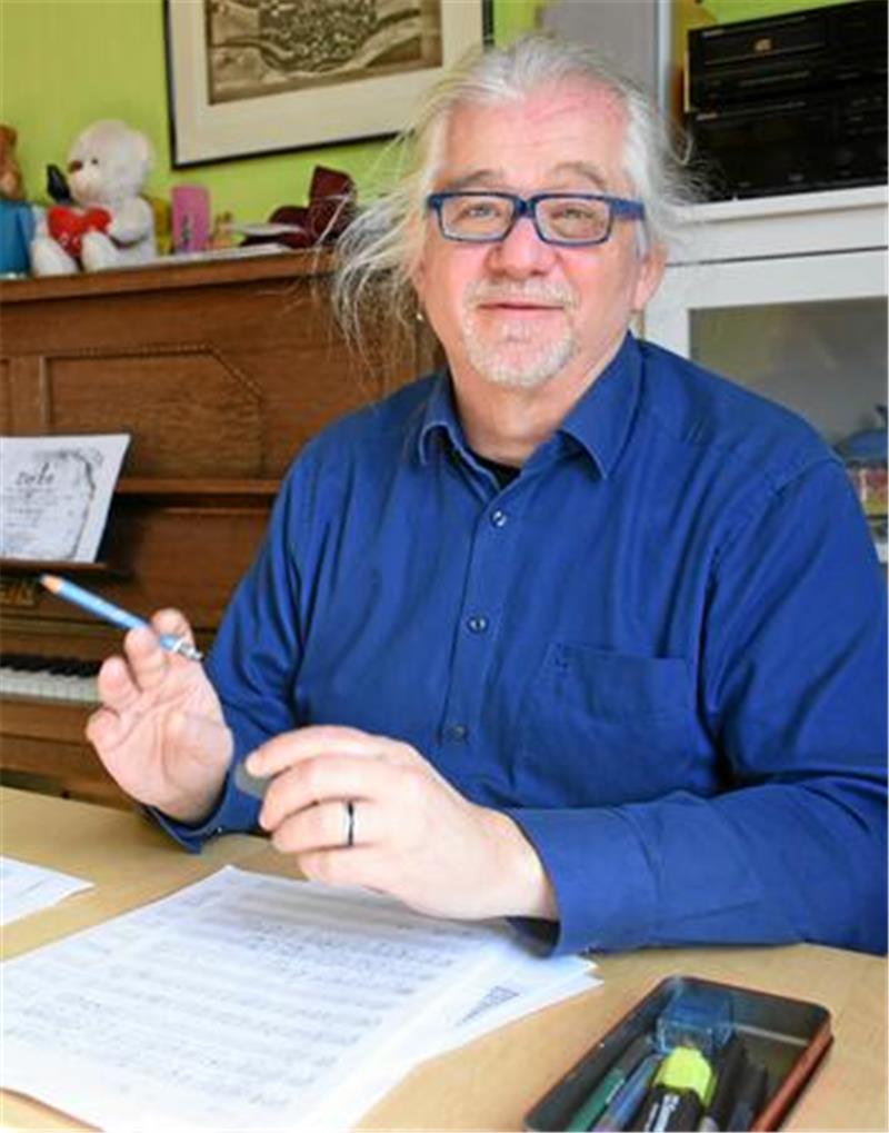 Neu vertonte Hymne an die Gose wird am 7. September uraufgeführt Wolfgang Knuth hat beim Komponieren schon mal den Schalk im Nacken.