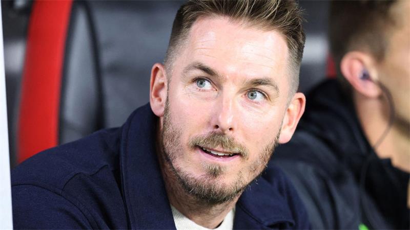 Wolfsburg-Coach Tobias Strobl nimmt seinen Torwart Timon Wellenreuther in Schutz: „Kein krasser Torwartfehler.“