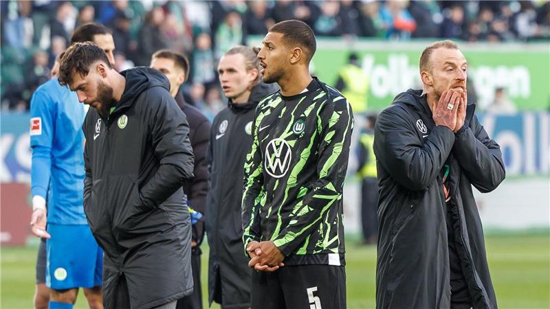 Wolfsburger Enttäuschung nach dem 0:1 gegen Werder Bremen.