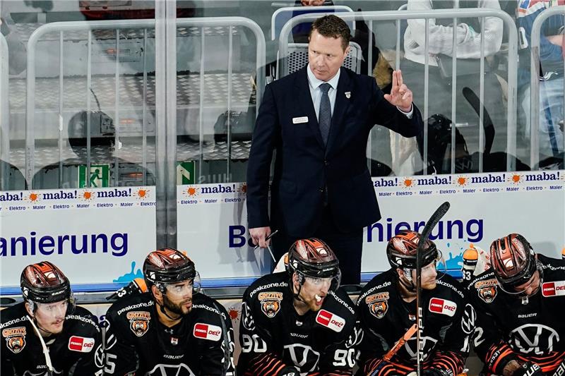 Grizzlys Wolfsburg erreichen K.o.-Runde der Champions League Wolfsburgs Trainer Mike Stewart.