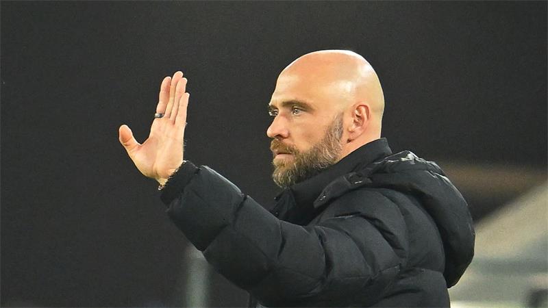 Wolfsburgs Trainer Stephan Lerch sah einen souveränen Hinspielsieg. (Archivbild)