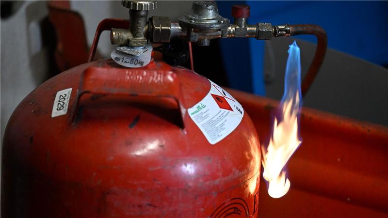 Wollte eine Frau mit einer Gasflasche eine Explosion auslösen? Diese Frage soll ein Prozess vor dem Landgericht Stade klären. (Symbolbild)