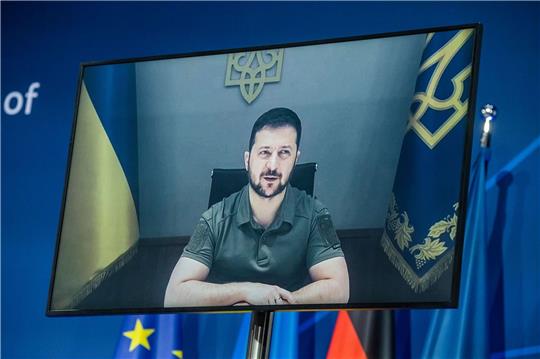Wolodymyr Selenskyj während einer Internationalen Expertenkonferenz zum Wiederaufbau der Ukraine.