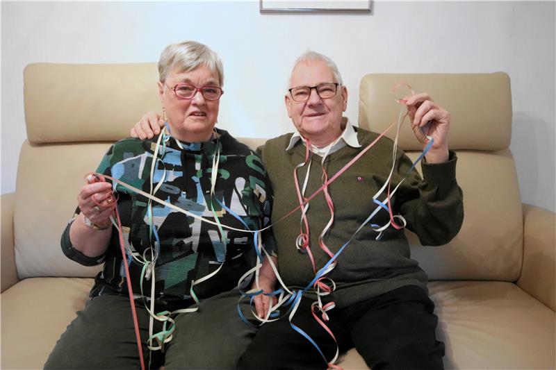 Ja-Wort an Silvester: Süpkes feiern Diamantene Hochzeit Wünschen einen guten Rutsch und haben heute selbst Diamantene Hochzeit: Marianne und Klaus-Peter Süpke. Foto: Gereke