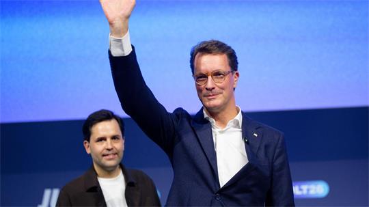 Wüst wurde mit langem Applaus von der JU empfangen.