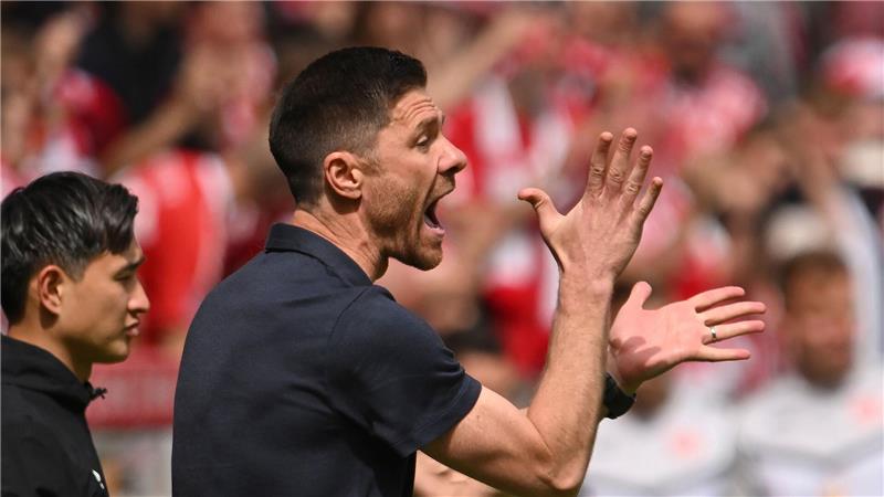 2:2 gegen Bayer: Mainz spielt nach VAR-Wahnsinn europäisch Xabi Alonso konnte bei seinem letzten Spiel als Coach von Bayer Leverkusen nicht mit der Leistung seiner Mannschaft zufrieden sein.