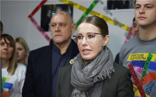 Xenia Sobtschak  ist die Tochter von Anatoli Sobtschak, der in den 1990er Jahren als Bürgermeister von St. Petersburg politischer Mentor von Putin war. (Archivbild)