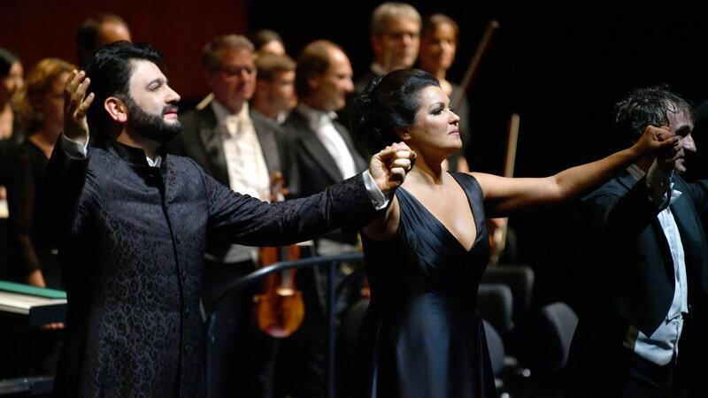 Opern-Paar Anna Netrebko und Yusif Eyvazov trennt sich Yusif Eyvazov (l-r), in der Rolle des Maurizio, Anna Netrebko, in der Rolle der Adriana Lecouvreur.