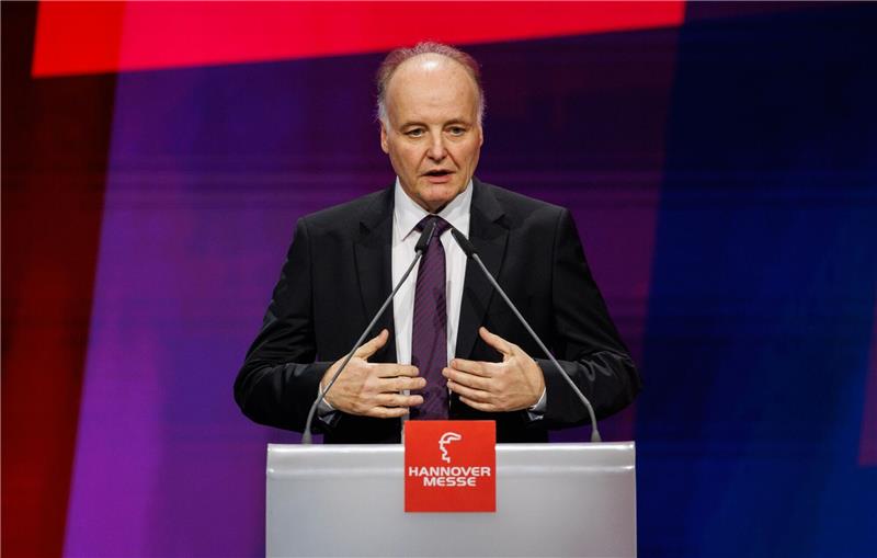 Industrie vor Messe: Elektrobranche erwartet Rückenwind ZVEI-Präsident Gunther Kegel bei der Eröffnung der Hannover Messe 2023.