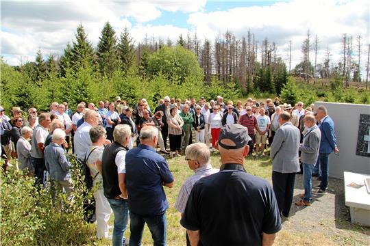 Zahlreiche Besucher aus Deutschland und Frankreich nahmen am Fest auf dem Berg teil.  Fotos: Wolter/Bein