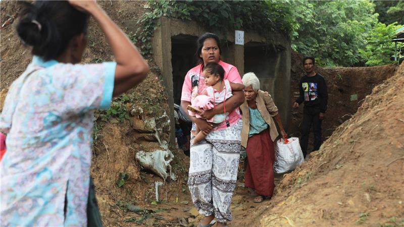 Schwere Kämpfe an Grenze zwischen Thailand und Kambodscha Zahlreiche Menschen in der Grenzregion mussten sich in Sicherheit bringen.
