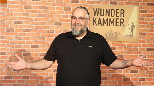 Zauberkünstler und Theaterbetreiber Marco Assmann freut sich auf die im September startende Spielzeit 2024/2025.