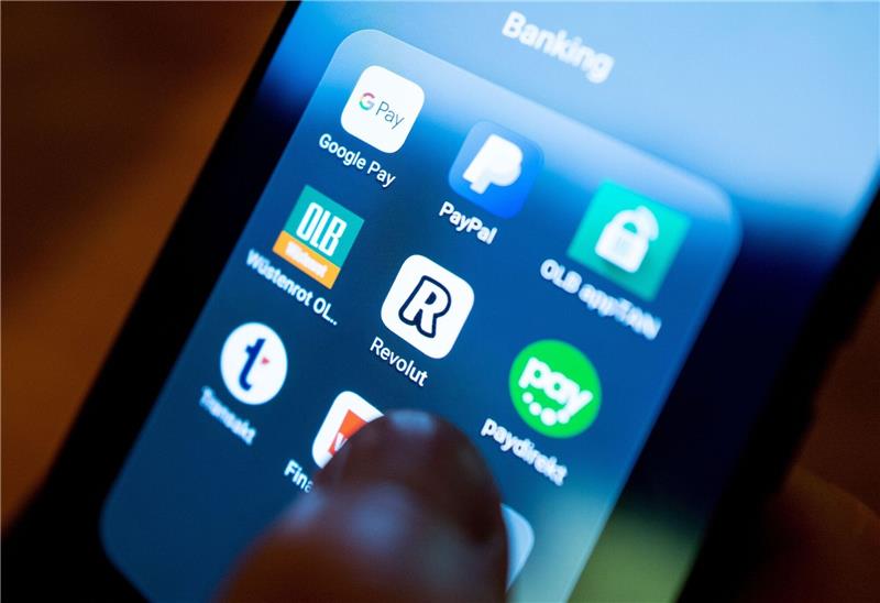 Hacker entwenden Daten bei Smartphone-Bank Revolut Zehntausende Revolut-Kunden sind von dem Hackerangriff betroffen.