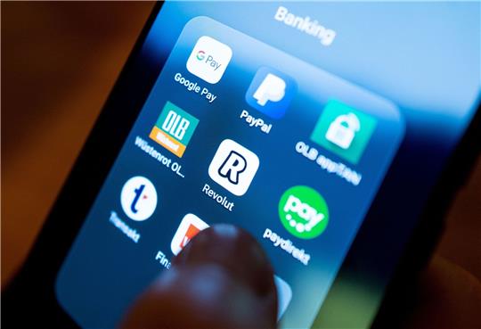 Zehntausende Revolut-Kunden sind von dem Hackerangriff betroffen.