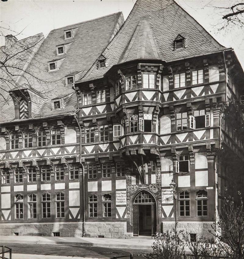 Erinnern an Nazi-Opfer: Polizeioberinspektor Friedrich Ostheeren Zentral untergebracht: Die Aufnahme zeigt das Polizei-Büro an der Marktstraße. Heute ist dort das Hotel „Alte Münze“.