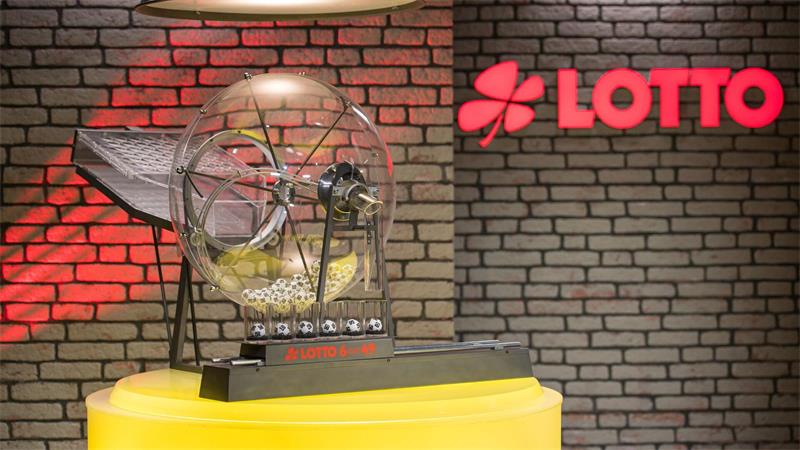 Hoher Jackpot lockt - stehen die Chancen wirklich besser? Ziehung für Ziehung gibt es seit Wochen keinen Hauptgewinner beim klassischen Lotto 6 aus 49. (Symbolbild)