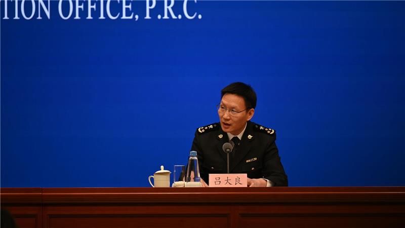 Chinas Außenhandel legt im September unerwartet stark zu Zoll-Sprecher Lü Daliang hob den Asean-Raum als wichtigsten Handelspartner hervor. (Archivbild)