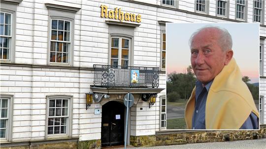 Zu Günter Kloses Zeiten ist die Arbeit als Samtgemeindebürgermeister noch ein Ehrenamt. Auch wenn er viel Zeit in seiner Tischlerei verbracht hat, hat er ein Büro im Clausthaler Rathaus.