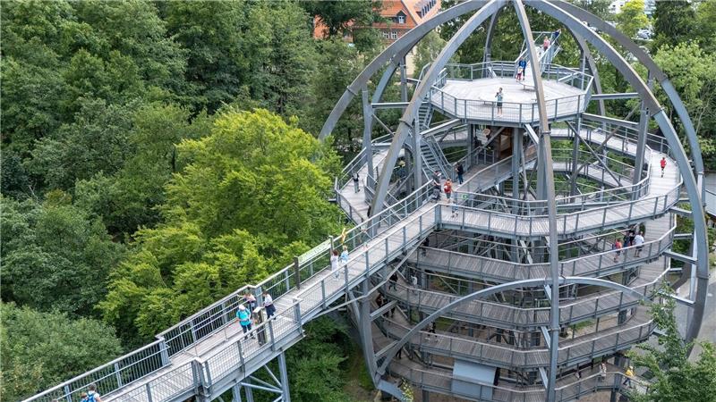 Zu den Feiertagen sind Osteraktionen am Baumwipfelpfad in Bad Harzburg geplant. (Archivbild)