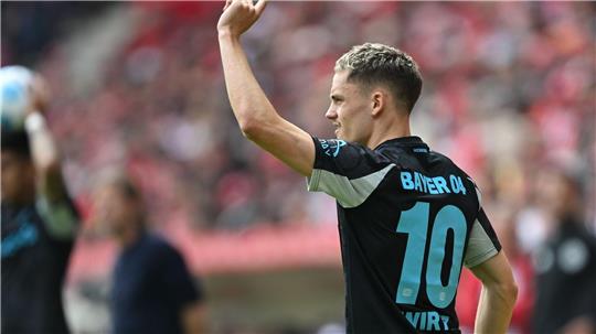 Zu einem Bericht um die Rückennummer 10 äußert sich Wirtz.