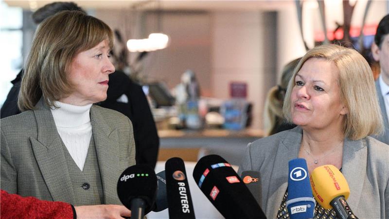 Zu einem fairen Ergebnis für alle Seiten gehört laut der Innenministerin, „dass man mit einem Angebot auf die Arbeitnehmerseite zugeht“.