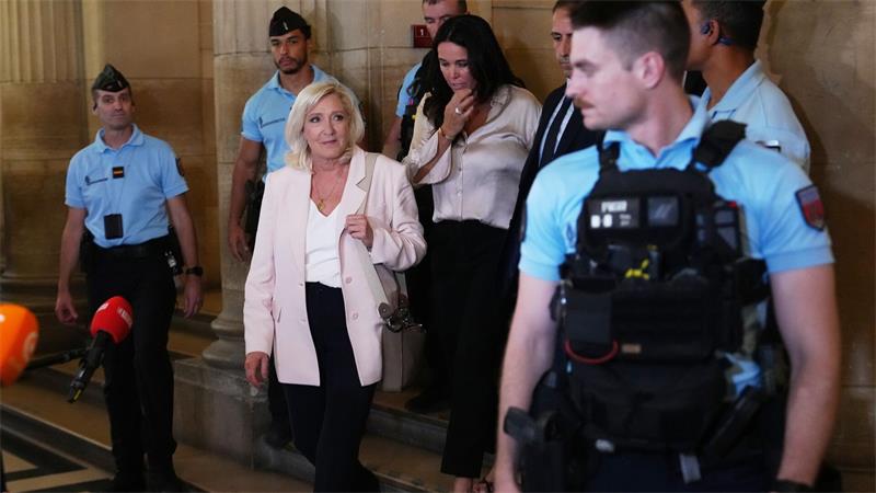 Zu erwarten ist, dass Le Pen das Gerichtsverfahren gegen sie im Wahlkampf stark zum Thema machen wird. (Archivbild)