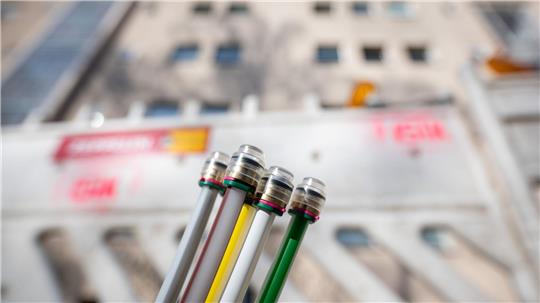 Zugang für Millionen – doch Glasfaser bleibt oft ungenutzt